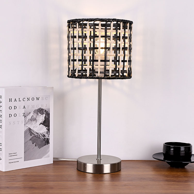 Bamboo Weave Table Lamp ກັບຖານໂລຫະ